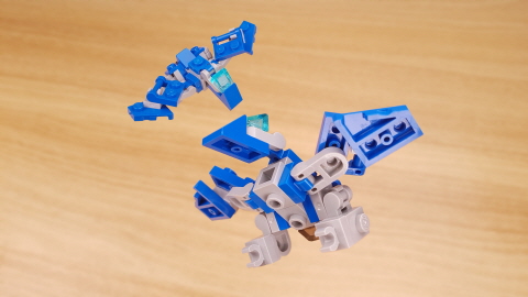 Micro brick Pteranodon transformer mech - BigFoot
 4 - transformation,transformer,LEGO transformer