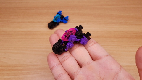 Micro brick Motorcycle transformer mech - Bikey (similar to Chromia)
 1 - transformation,transformer,LEGO transformer