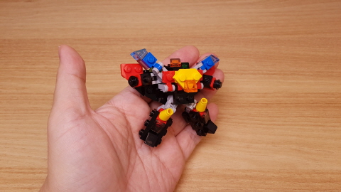 Micro LEGO brick 4 combiner transformer mech - Super Aslan (similar to GaoGaiGar)
 2 - transformation,transformer,LEGO transformer