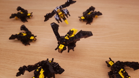 Micro LEGO brick hornet / bee transformer mech - Death Hornet
 4 - transformation,transformer,LEGO transformer