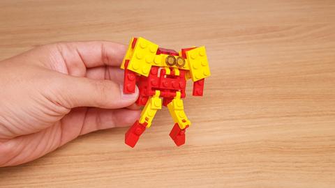 Micro LEGO brick scorpion transformer mech - Big Hand
 2 - transformation,transformer,LEGO transformer