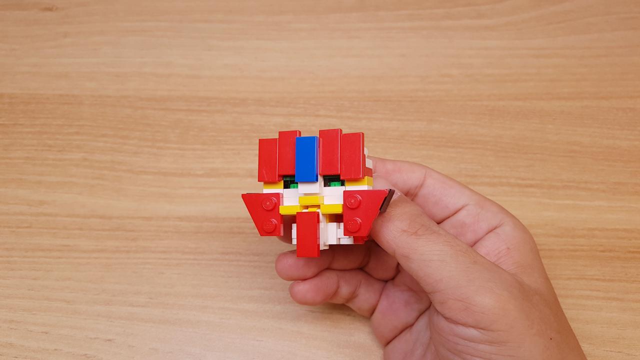 Micro LEGO brick transformer mech - Giant Head
 2 - transformation,transformer,LEGO transformer