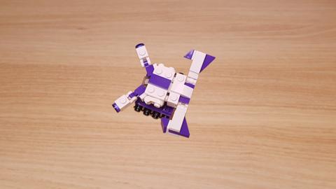 Transform its upper body with a simple connection! Semi-automatic combiner! - Wave Master
 1 - transformation,transformer,LEGO transformer