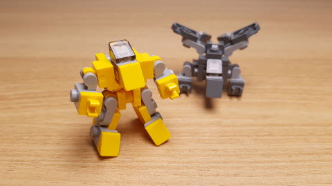 Yellow Eagle - Eagle Transformer Mech
 8 - transformation,transformer,LEGO transformer