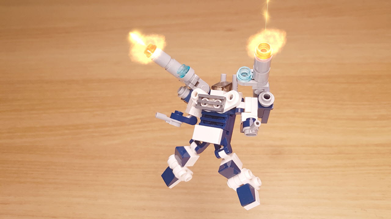 Heavy Arms (unarmed small mech & heavy armed big mech transformer mech)
 4 - transformation,transformer,LEGO transformer
